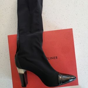 Donald J Pliner crepe stretch boots